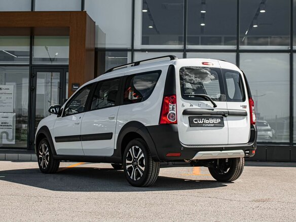 2026 Lada (ВАЗ) Largus Cross I Рестайлинг, белый, 2022000 рублей - вид 3