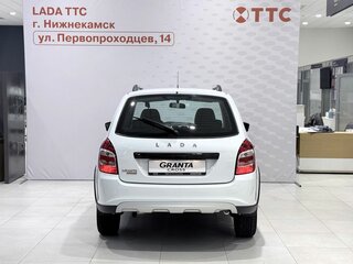 2026 Lada (ВАЗ) Granta Cross I Рестайлинг, белый, 1191000 рублей, вид 4