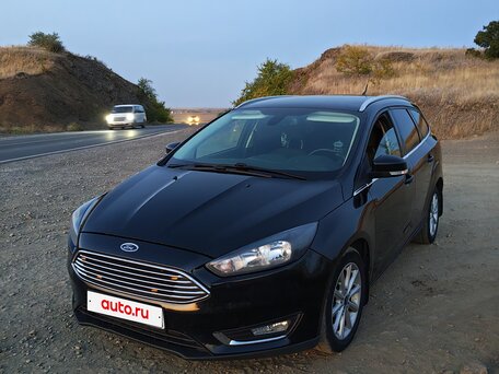 2017 Ford Focus III Рестайлинг, чёрный, 1050000 рублей, вид 2