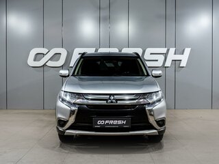 2015 Mitsubishi Outlander III Рестайлинг 2, серебристый, 1799000 рублей, вид 3