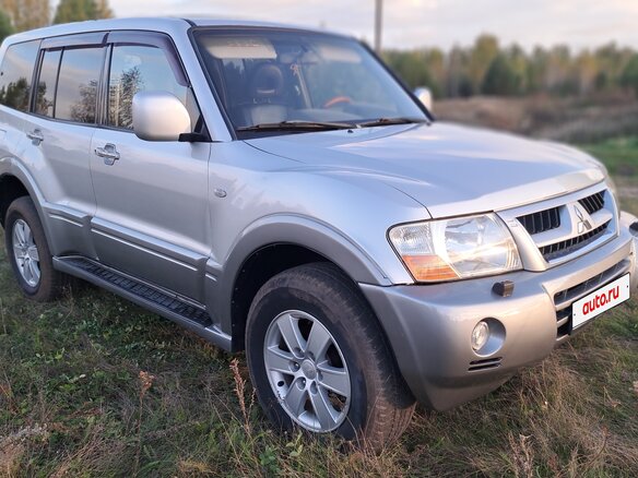 2003 Mitsubishi Pajero III Рестайлинг, серый, 1050000 рублей - вид 3