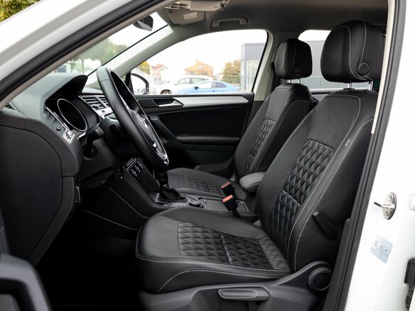 2017 Volkswagen Tiguan II, белый, 1995000 рублей - вид 10