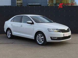 2018 Skoda Rapid I Рестайлинг, белый, 1379000 рублей, вид 3