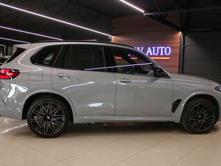 2026 BMW X5 M Competition III (F95) Рестайлинг, серый, 24650000 рублей, вид 3