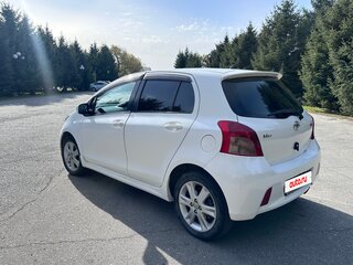 2007 Toyota Vitz II (XP90), белый, 580000 рублей, вид 3