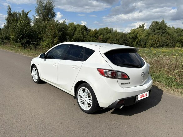 2011 Mazda 3 II (BL), белый, 950000 рублей - вид 8
