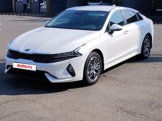 2021 Kia K5 III, белый, 2350000 рублей, вид 1