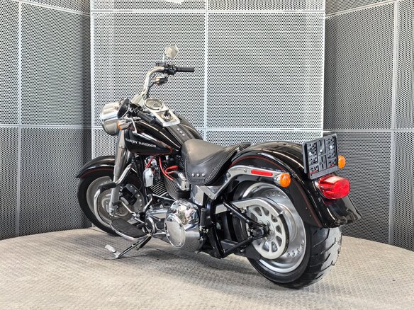 2006 Harley-Davidson Fat Boy, чёрный, 869000 рублей - вид 5