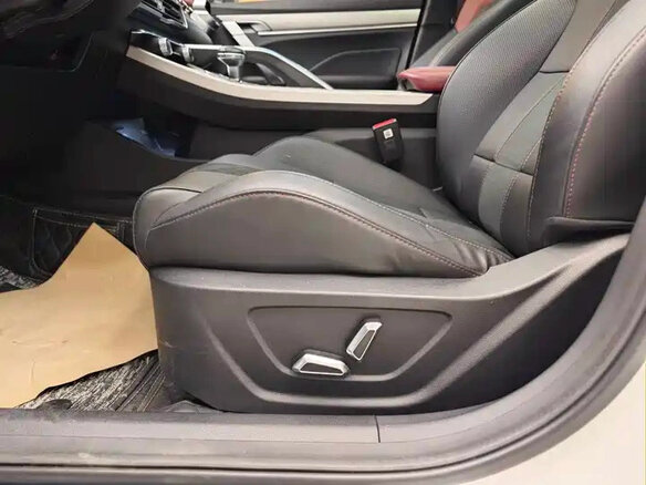 2021 Geely Binyue I Рестайлинг, белый - вид 29