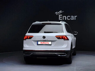 2021 Volkswagen Tiguan Allspace II Рестайлинг, белый, 2000606 рублей, вид 4