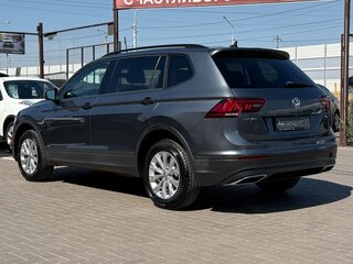 2020 Volkswagen Tiguan Allspace II, серый, 2379990 рублей, вид 4