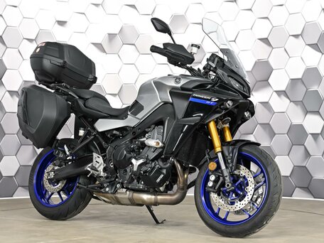 2021 Yamaha MT-09 Tracer (FJ-09), серебристый, 1277000 рублей, вид 1