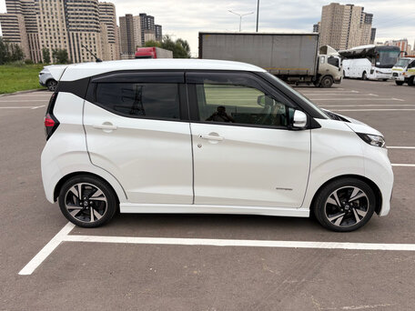 2020 Nissan Dayz MHEV II, белый, 1100000 рублей, вид 3
