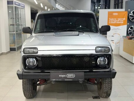 2015 Lada (ВАЗ) 2131 (4x4) 213105 I, серебристый, 467000 рублей, вид 2