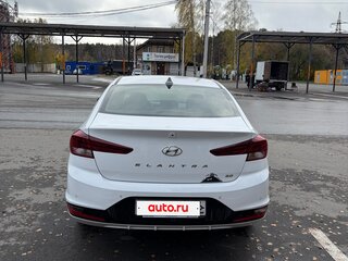 2019 Hyundai Elantra VI (AD) Рестайлинг, белый, 2100000 рублей, вид 2