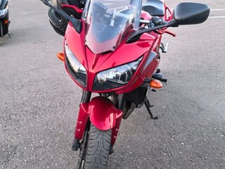 2010 Yamaha FZ1, красный, 640000 рублей, вид 4