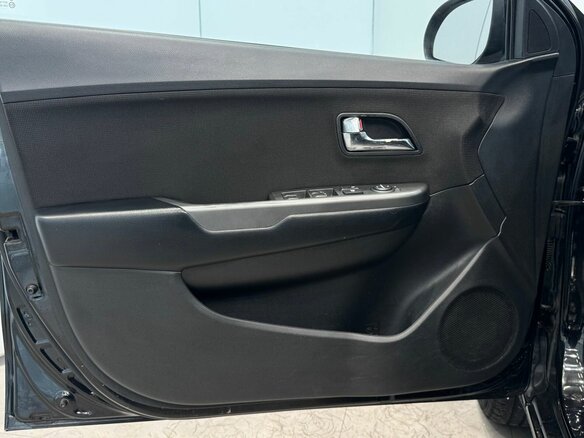 2012 Kia Rio 5-speed III, чёрный, 900000 рублей - вид 10