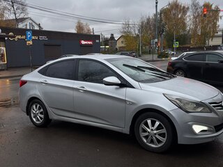 2014 Hyundai Solaris I, серый, 765000 рублей, вид 4