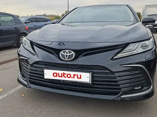 2021 Toyota Camry VIII (XV70) Рестайлинг, чёрный, 1950000 рублей, вид 1