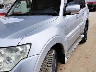 2007 Mitsubishi Pajero IV, серебристый, 1380000 рублей, вид 3