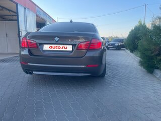 2011 BMW 5 серии 528i VI (F10/F11/F07), коричневый, 1350000 рублей, вид 4