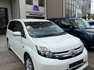 2015 Toyota ISis I Рестайлинг, белый, 1260000 рублей, вид 1