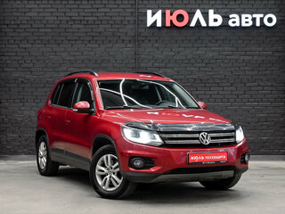 2011 Volkswagen Tiguan I Рестайлинг, красный, 1100000 рублей, вид 3