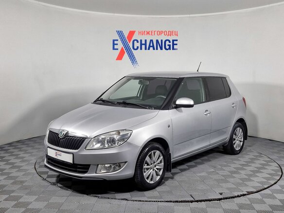 2012 Skoda Fabia II Рестайлинг, серебристый, 493000 рублей