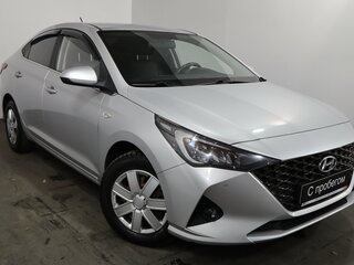 2021 Hyundai Solaris II Рестайлинг, серебристый, 1399000 рублей, вид 1