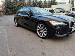 2020 Volvo S60 III, чёрный, 2599999 рублей, вид 3
