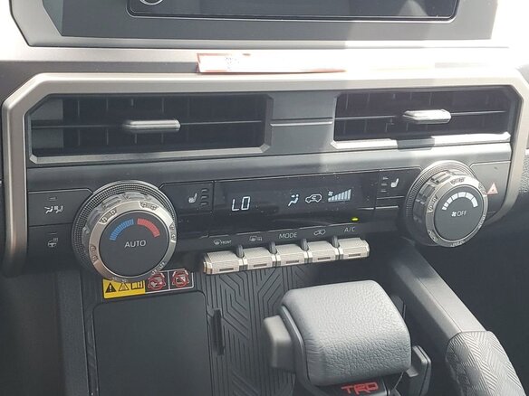 2025 Toyota 4Runner VI, чёрный, 11275334 рублей - вид 16