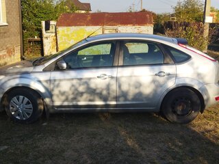 2011 Ford Focus II Рестайлинг, серый, 515000 рублей, вид 4