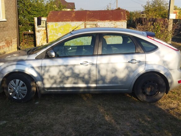 2011 Ford Focus II Рестайлинг, серый, 510000 рублей - вид 3