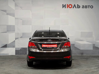 2015 Hyundai Solaris I Рестайлинг, коричневый, 990000 рублей, вид 5