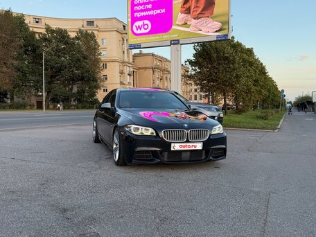 2013 BMW 5 серии M550d xDrive VI (F10/F11/F07) Рестайлинг, синий, 2950000 рублей, вид 4
