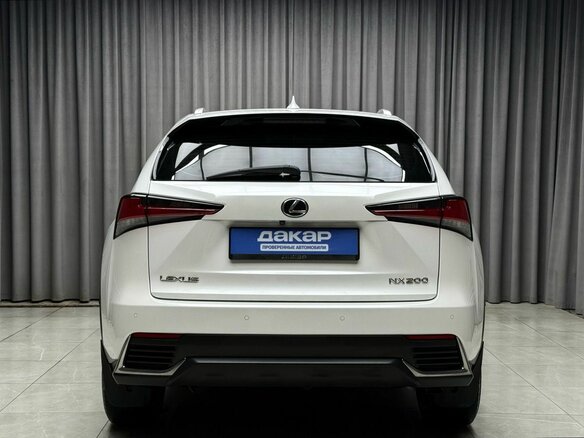 2018 Lexus NX 200 I Рестайлинг, белый, 2899000 рублей - вид 5