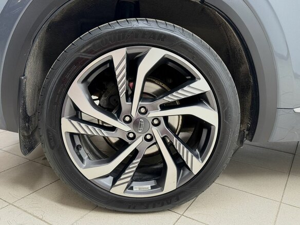 2024 Geely Monjaro I, серый, 3435000 рублей - вид 22