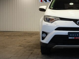 2018 Toyota RAV4 IV (XA40) Рестайлинг, белый, 2750000 рублей, вид 4