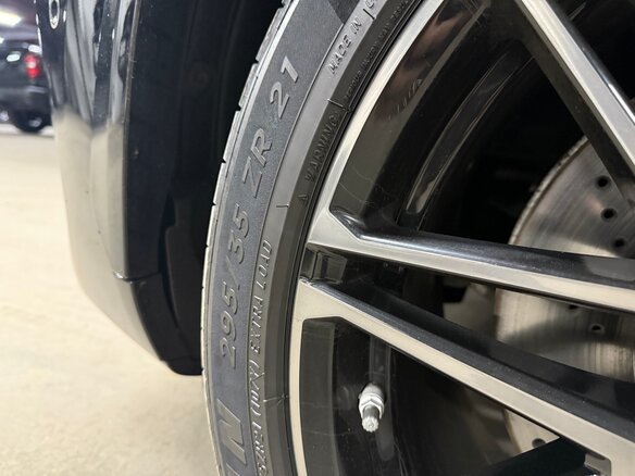 2020 BMW X6 M Competition III (F96), чёрный, 8000000 рублей - вид 28