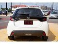 2021 Toyota Yaris IV, белый, 924000 рублей - вид 5