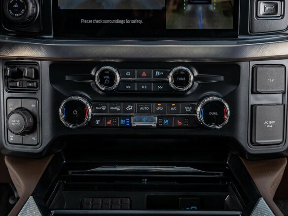 2026 Ford F-250, чёрный, 15680000 рублей - вид 33