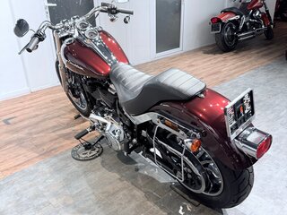 2019 Harley-Davidson Low Rider, пурпурный, 1499000 рублей, вид 4