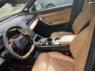 2023 Geely Atlas II, чёрный, 2350000 рублей, вид 4