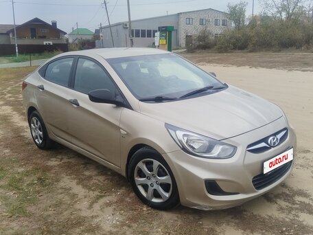 2011 Hyundai Solaris I, бежевый, 593000 рублей, вид 2