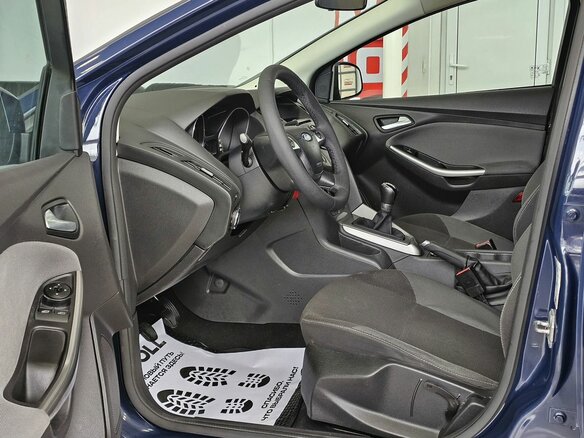 2015 Ford Focus III, синий, 1099000 рублей - вид 8