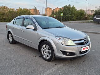 2011 Opel Astra H Рестайлинг, серебристый, 550000 рублей, вид 1