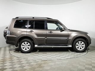 2011 Mitsubishi Pajero IV Рестайлинг 1, коричневый, 1649585 рублей, вид 4