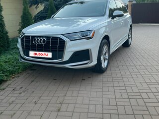 2020 Audi Q7 45 TFSI II (4M) Рестайлинг, белый, 6000000 рублей, вид 2