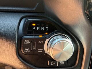 2020 Ram 1500 Quad Cab V, чёрный, 6260000 рублей, вид 5