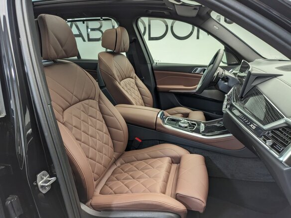 2025 BMW X5 40i IV (G05/G18) Рестайлинг, чёрный - вид 15